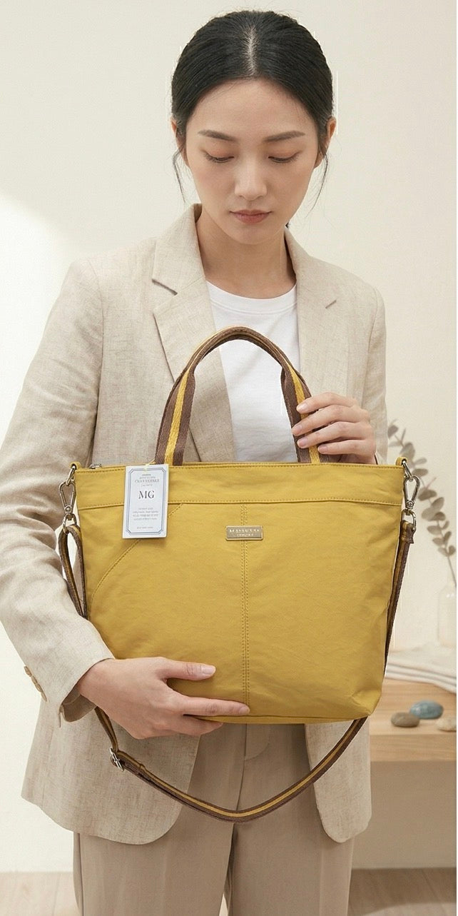 Korean Minimalist Tote Bag | Lightweight & Spacious